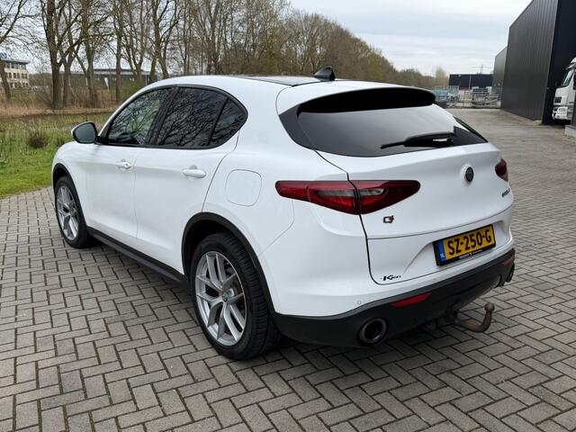 Alfa Romeo Stelvio 2.0 T AWD F.E.280PK PANORAMA/TREKHAAK/LEER
