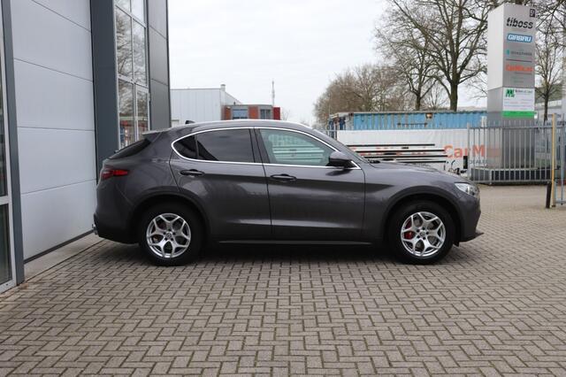 Alfa Romeo Stelvio 2.0 T AWD SUPER/ORIG.NL/HenK/MEMORY/STOEL.STUUR.VERW