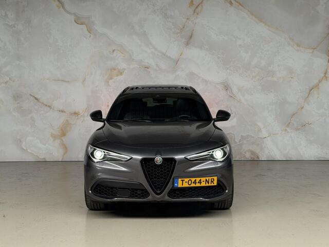 Alfa Romeo Stelvio 2.0 T AWD B-Tech - Leder - Pano - Camera -