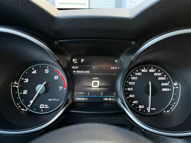 Alfa Romeo Stelvio 2.0 T AWD B-Tech Leder Memory Led CarPlay