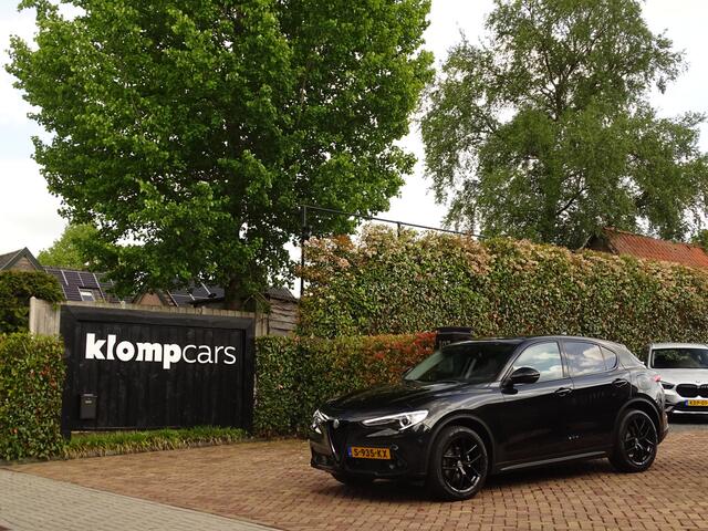 Alfa Romeo Stelvio 2.0 T AWD 280PK | Raggazzon | Zeer Netjes! | Leer | All-Black | Ti-Difusser.