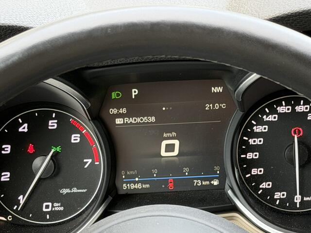 Alfa Romeo Stelvio 2.0 T AWD First Edition | Meer foto's volgen