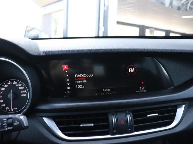 Alfa Romeo Stelvio 2.0 T AWD Super | LEDER | MEMORY | CAMERA | STOEL/STUURVERW. | CRUISE | NAVI |