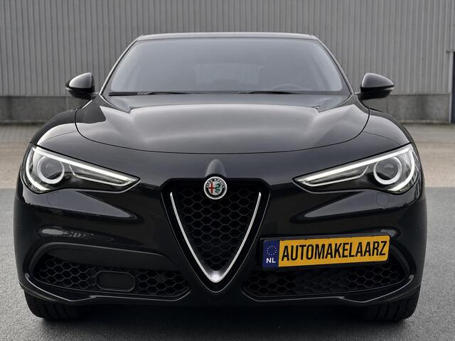 Alfa Romeo Stelvio 2.0 T AWD Special Edition 280PK RODE INTERIEUR
