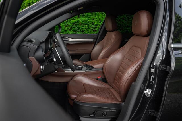 Alfa Romeo Stelvio 2.0 T AWD 1e eig. | DAB | ACC | Trekh. | Camera