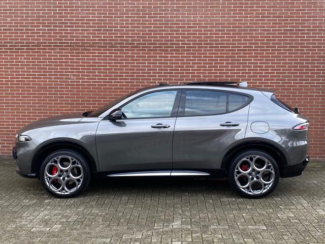 Alfa Romeo Tonale 1.3T PHEV TRIBUTO I. NAV ADAPT-CRUISE SCHUIFKANTEL DAK 360CAMERA CARPLAY