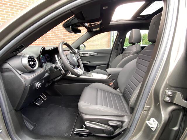 Alfa Romeo Tonale 1.3T PHEV TRIBUTO I. NAV ADAPT-CRUISE SCHUIFKANTEL DAK 360CAMERA CARPLAY