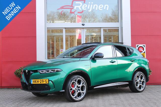 Alfa Romeo Tonale PHEV 280PK VELOCE | PANORAMISCH SCHUIF / KANTELDAK | LEDEREN BEKLEDING | VOORSTOELEN / STUUR VERWARMD | VOORSTOELEN GEVENTILEERD | VOORSTOELEN ELEKTRISCH VERSTELBAAR | DRAADLOOS APPLE CARPLAY / ANDROID AUTO | 360° CAMERA | AUTOMATISCH DIMMENDE BUITENSPIEG