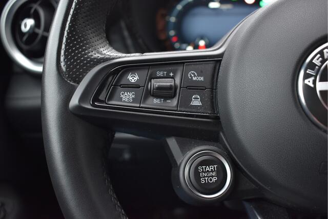 Alfa Romeo Tonale 1.3T PHEV Edizione Speciale Virtual cockpit, Adaptive cruise, Harman/Kardon, 360* camera