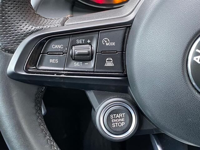 Alfa Romeo Tonale 1.3T PHEV VELOCE NAV ADAPT-CRUISE STOELVW+VENTI CAMERA LEER LMV