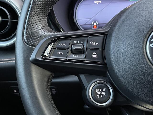 Alfa Romeo Tonale 1.3T PHEV Ti | Camera | Apple/android CarPlay