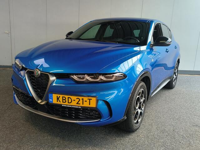 Alfa Romeo Tonale 1.3T PHEV Ti AUTOMAAT uit 2023 Rijklaar + 12 maanden Bovag-garantie Henk Jongen Auto's in Helmond, al 50 jaar service zoals 't hoort!