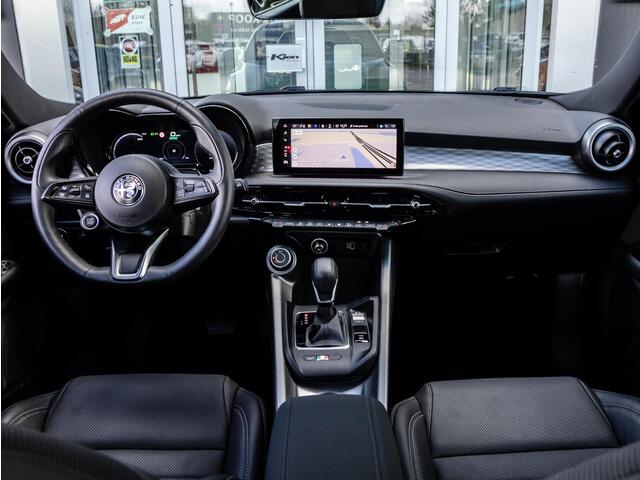 Alfa Romeo Tonale 1.5T Hybrid Veloce | Navi | Harman/Kardon | Pano-dak | Ledere bekleding