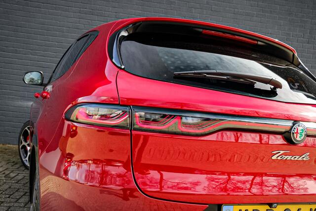 Alfa Romeo Tonale 1.5T Hybrid Veloce 160pk/ Leder/Alfa Rosso/Apple Carplay