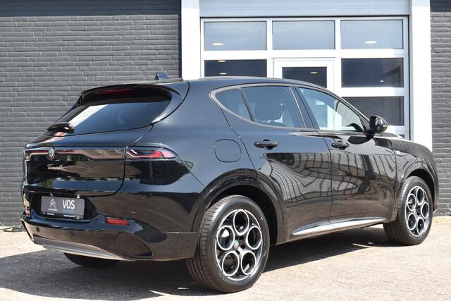 Alfa Romeo Tonale 1.3T PHEV 280pk Q4 TI | Automaat | Navigatie | Airconditioning | Achteruitrijcamera | Isofix | Parkeersensoren voor en achter | Lichtmetalen Velgen | Keyless | Zeer Compleet!!! | SOH 97 % |