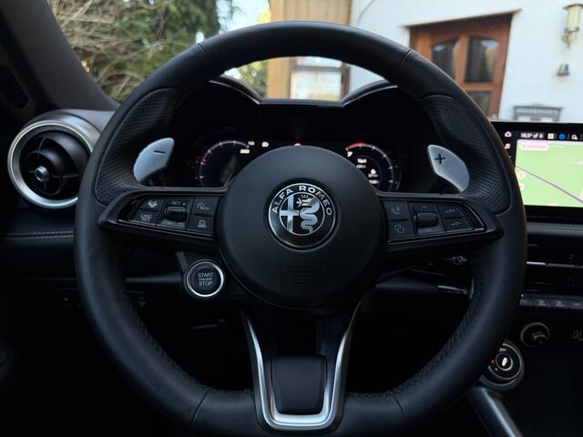 Alfa Romeo Tonale Q4 PLUG-IN HYBRID VELOCE 280PK | Full options | Panoramadak | Harman Kardon | Tech Pack