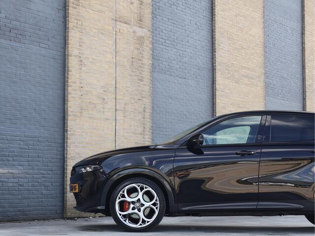 Alfa Romeo Tonale 1.5T Hybrid Veloce 160PK Alcantara | 360 Camera | ACC | NL Auto
