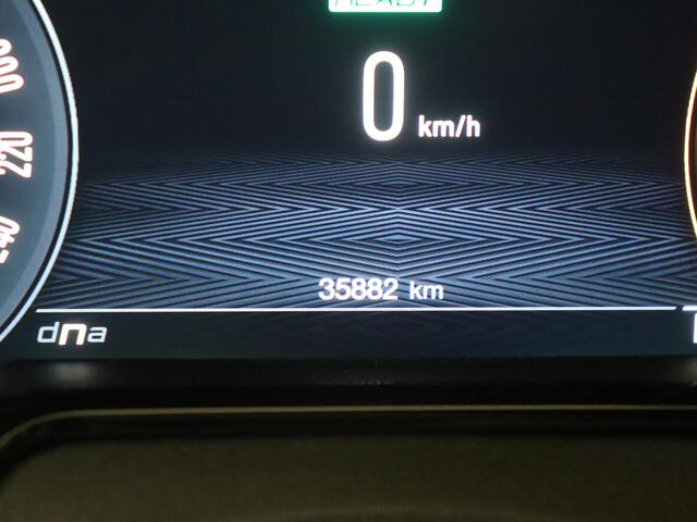 Alfa Romeo Tonale 1.5T Hybrid Veloce Stoere uitvoering ! P4