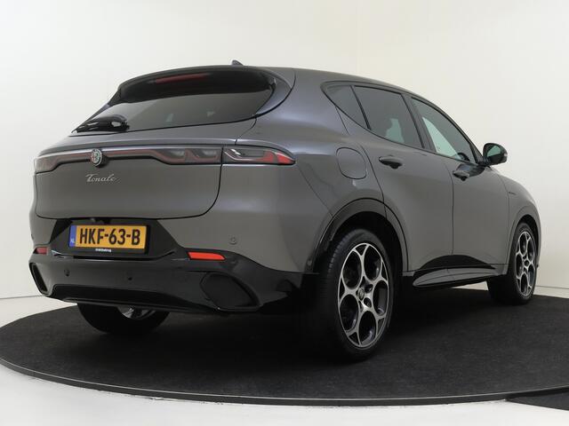 Alfa Romeo Tonale 1.5T Hybrid Sprint | Stoel en Stuurverwarming | Camera | Carplay | 160PK | Elektrische Lederen Stoelen