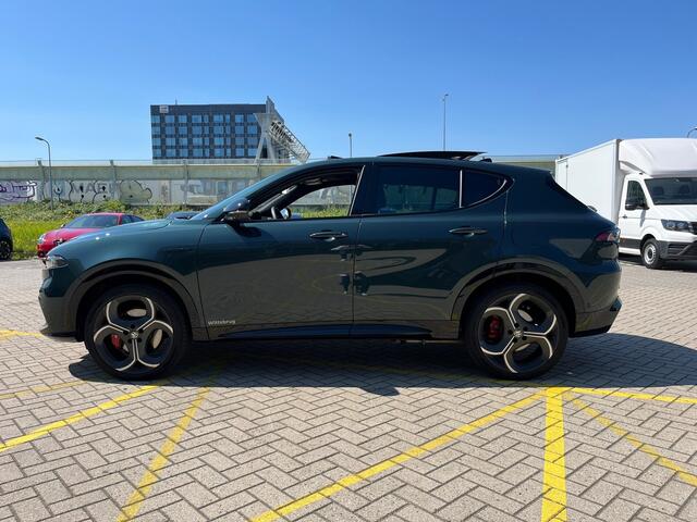 Alfa Romeo Tonale 1.3 Ibrida Plug-In Q4 Veloce 270 pk | Tech Pack | Harman Kardon HiFi | Panoramisch schuif/kanteldak
