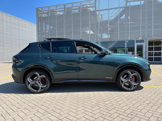 Alfa Romeo Tonale 1.3 Ibrida Plug-In Q4 Veloce 270 pk | Tech Pack | Harman Kardon HiFi | Panoramisch schuif/kanteldak