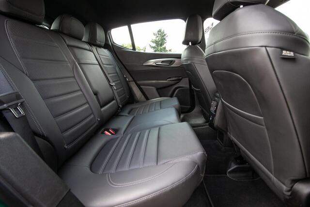 Alfa Romeo Tonale 1.5T Hybrid Veloce - Leer | Stoel+stuurverw | Ad. Cruise | 19" | Nav