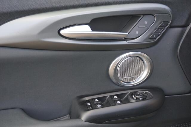 Alfa Romeo Tonale 1.5T Hybrid Veloce stoel koeling | leer | ACC | H&K