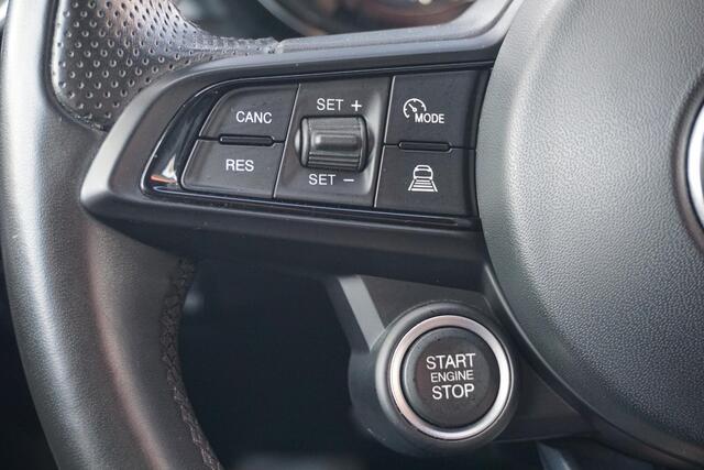 Alfa Romeo Tonale 1.5T Hybrid Veloce stoel koeling | leer | ACC | H&K