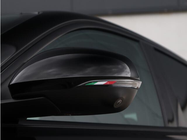 Alfa Romeo Tonale 1.3T PHEV 280 PK Veloce | Schuifdak | Harman | Leder | 20"