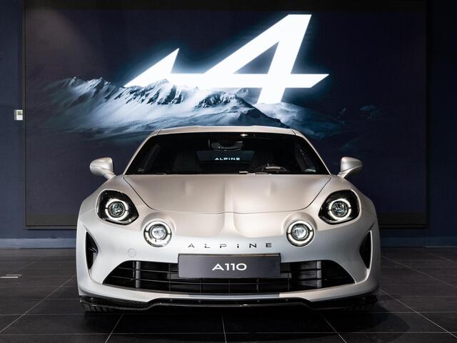 Alpine A110 1.8 Turbo GTS | 300PK | GTS-AERO KIT | TITANIUM AKRAPOVIC UITLAAT | SABELT ZWART STOELEN | 18" GT-RACE HOOGGLANS | BREMBO GOUDEN REMKLAUWEN |
