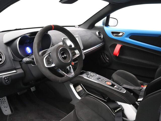 Alpine A110 R 300pk Aerocarbon velgen | Focal Premium | Camera