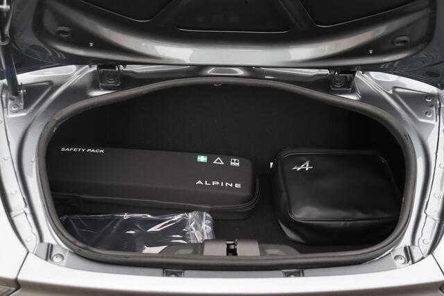 Alpine A110 1.8 GTS Achteruitrijcamera | Sabelt comfort stoelen | Stoelverwarming | Focal audio | Camera |