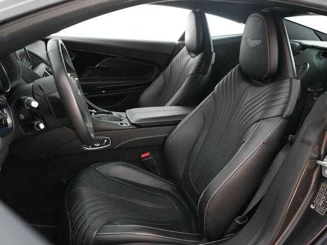 Aston Martin DB11 V8 4.0 510pk |Org. NL|1e eigenaar|360° camera|memory|dodehoek|adaptieve vering||stoelverwarming & stoelverkoeling|20" lichtmetalen velgen|