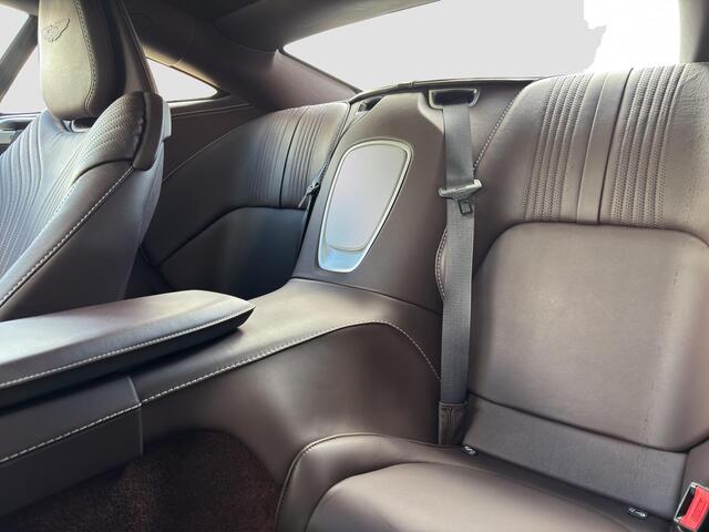 Aston Martin DB11 4.0 V8