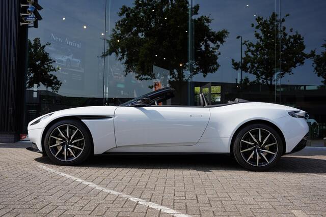 Aston Martin DB11 Volante 4.0 V8 / B&O Advanced / Dealer Serviced