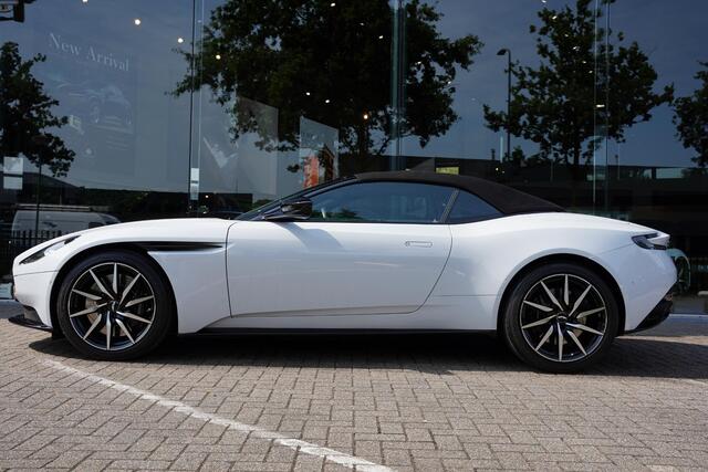 Aston Martin DB11 Volante 4.0 V8 / B&O Advanced / Dealer Serviced