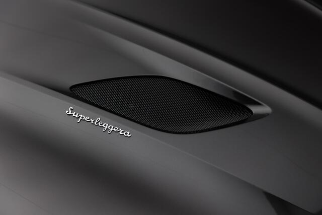 Aston Martin DBS 5.2 V12 Superleggera Coupe