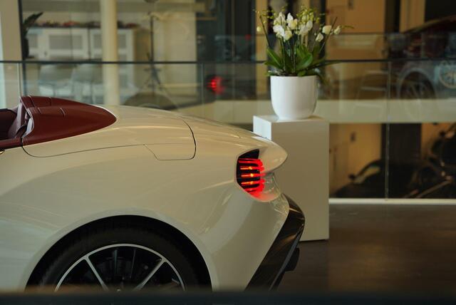 Aston Martin VANQUISH Zagato Volante S 6.0 V12 One of 99