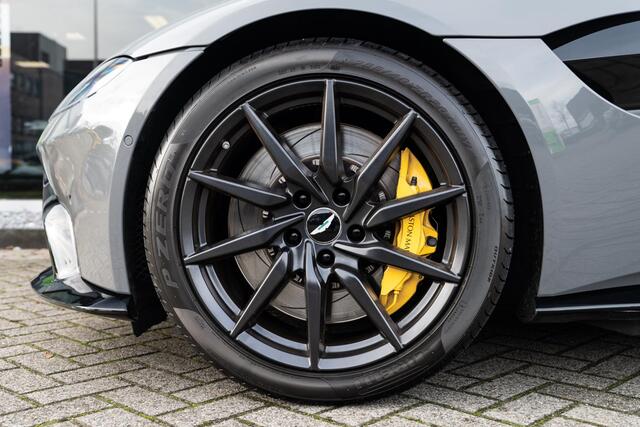 Aston Martin VANTAGE 4.0 V8