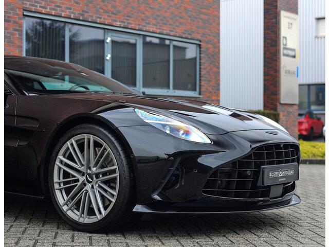 Aston Martin VANTAGE 4.0 V8 | Onyx Black