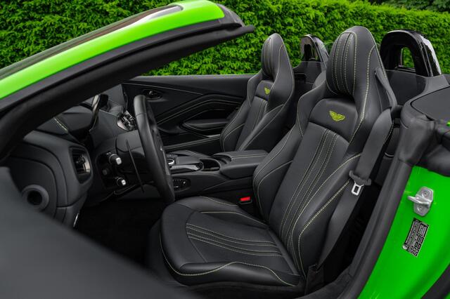 Aston Martin VANTAGE Roadster 4.0 V8 510pk | Kermit Green