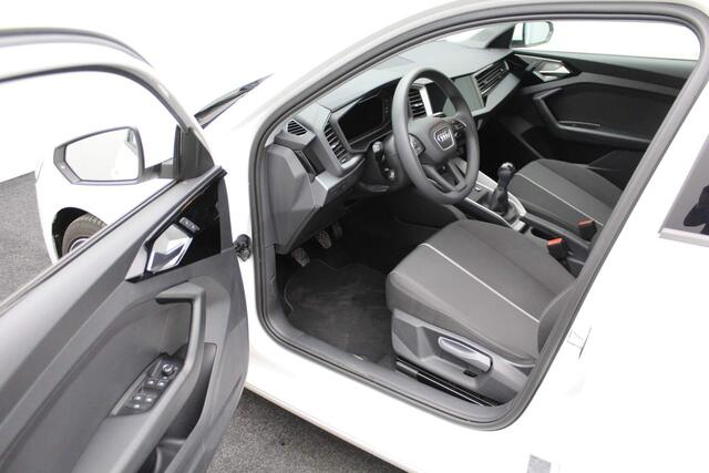 Audi A1 Sportback 25 TFSI 2019 NAP | Carplay | Goed onderhouden | Airco | Elektrische ramen + spiegels | Bluetooth | Automatische verlichting | 18'' Lichtmetaal | USB | 2 sleutels |