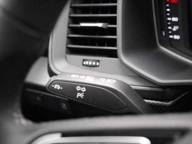 Audi A1 Sportback 30 TFSI Advanced S-line edition | MMI navigatie plus | Parkeerhulp plus | Autom. airconditioning 2 zones | Velgen 10-spaak 16 inch | Stoelverwarming