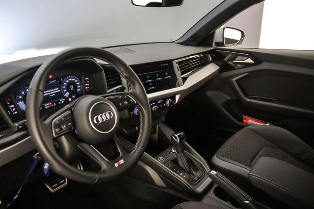 Audi A1 Sportback 25 TFSI S edition | Virtual cockpit | ACC | Led | Carplay | Audi sound | Optiek pakket | Sportstoelen |