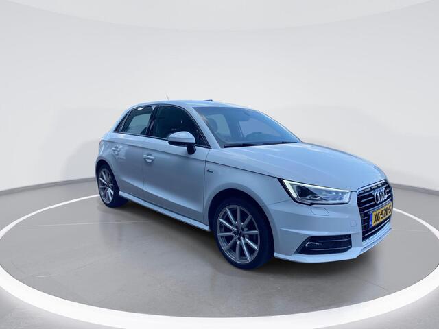 Audi A1 Sportback 1.0 TFSI/95PK Advance Sport · Navigatie · Trekhaak · Leder/stof