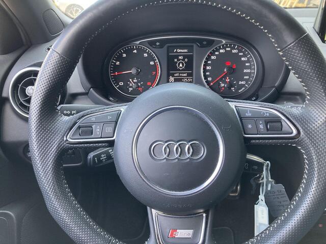 Audi A1 Sportback 1.0 TFSI/95PK Advance Sport · Navigatie · Trekhaak · Leder/stof