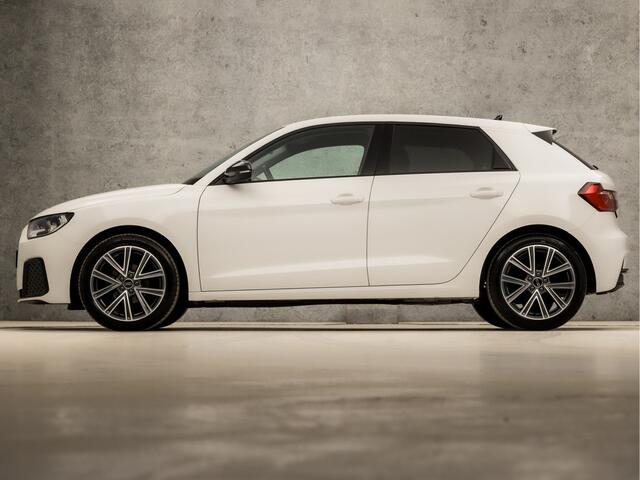 Audi A1 Sportback 25 TFSI Pro Line Sport Automaat (APPLE CARPLAY, GETINT GLAS, LM VELGEN, SPORTSTOELEN, LANE ASSIST, PARKEERSENSOREN, NIEUWSTAAT)