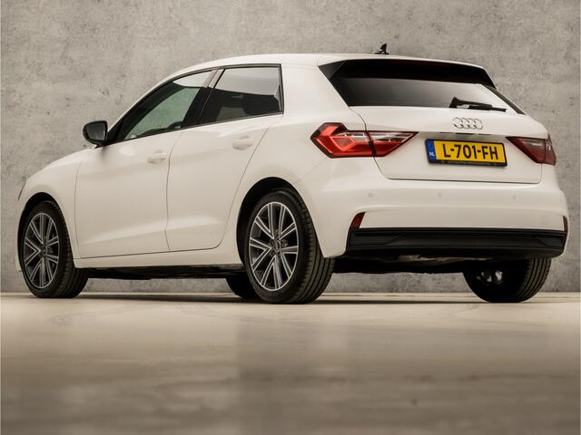 Audi A1 Sportback 25 TFSI Pro Line Sport Automaat (APPLE CARPLAY, GETINT GLAS, LM VELGEN, SPORTSTOELEN, LANE ASSIST, PARKEERSENSOREN, NIEUWSTAAT)