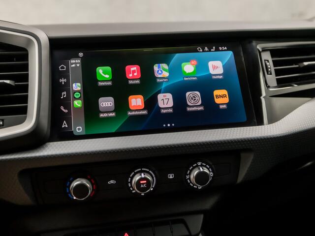 Audi A1 Sportback 25 TFSI Pro Line Sport Automaat (APPLE CARPLAY, GETINT GLAS, LM VELGEN, SPORTSTOELEN, LANE ASSIST, PARKEERSENSOREN, NIEUWSTAAT)