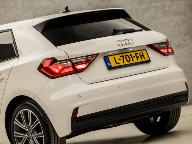 Audi A1 Sportback 25 TFSI Pro Line Sport Automaat (APPLE CARPLAY, GETINT GLAS, LM VELGEN, SPORTSTOELEN, LANE ASSIST, PARKEERSENSOREN, NIEUWSTAAT)